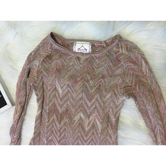 Intrigue Boutique Asymmetrical Sweater - Picture 4 of 8